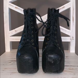 Platform boots